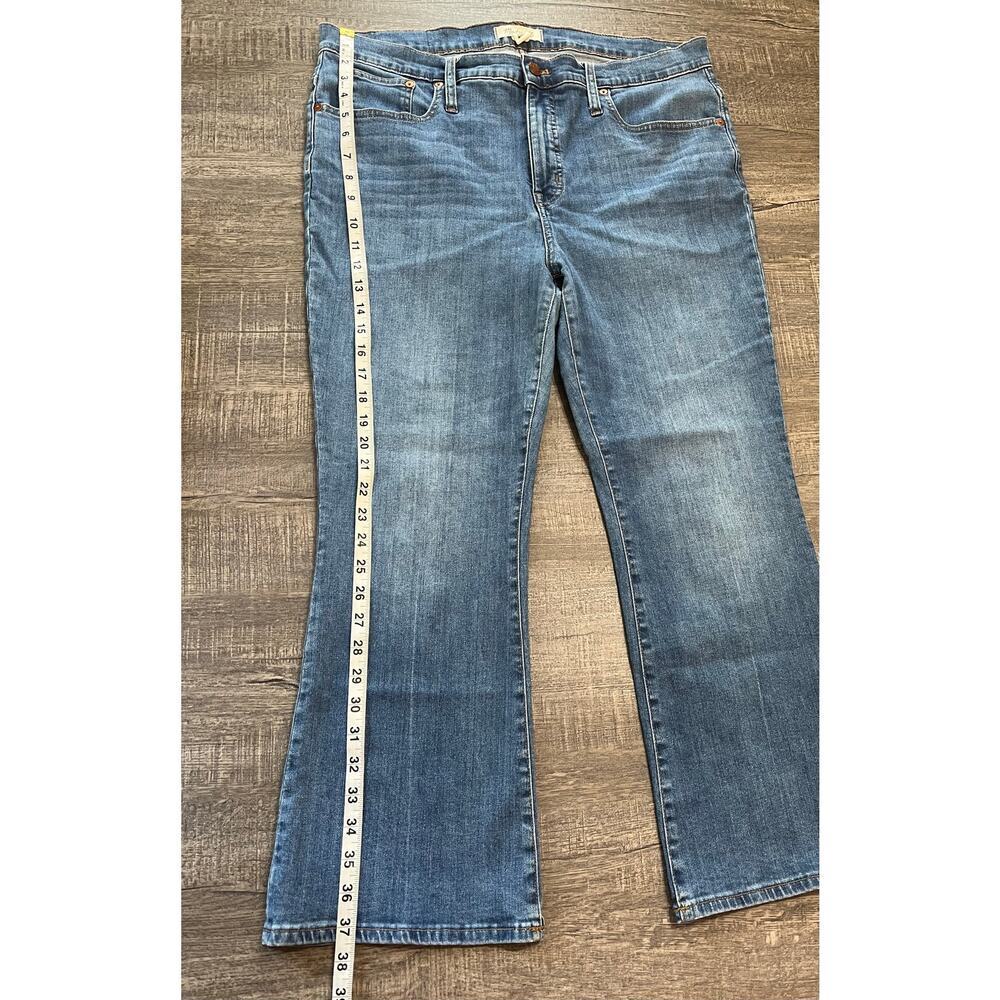 Madewell Women's Cali Demi-Boot Cut Jeans, Size 33, Style #K7978 - Picture 9 of 11